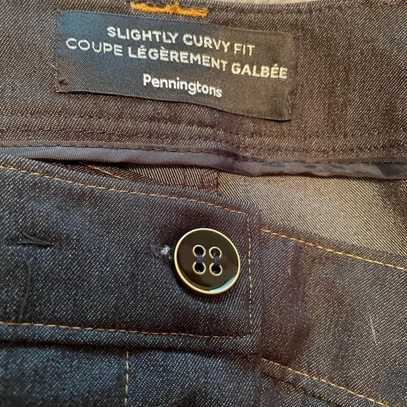 Slightly Curvy Fit- Dress Pants -Size 22-Front zippered pockets-Belt loops - Picture 9 of 10